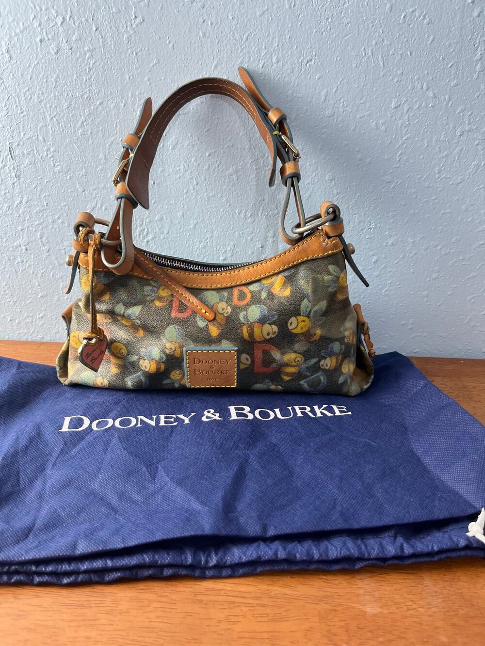 VTG Y2K Dooney & Bourke Bumble Bee Hobo Shoulder Bag Heart Charm Dust Bag